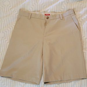 Men's IZOD polyester shorts flat 34 Unused